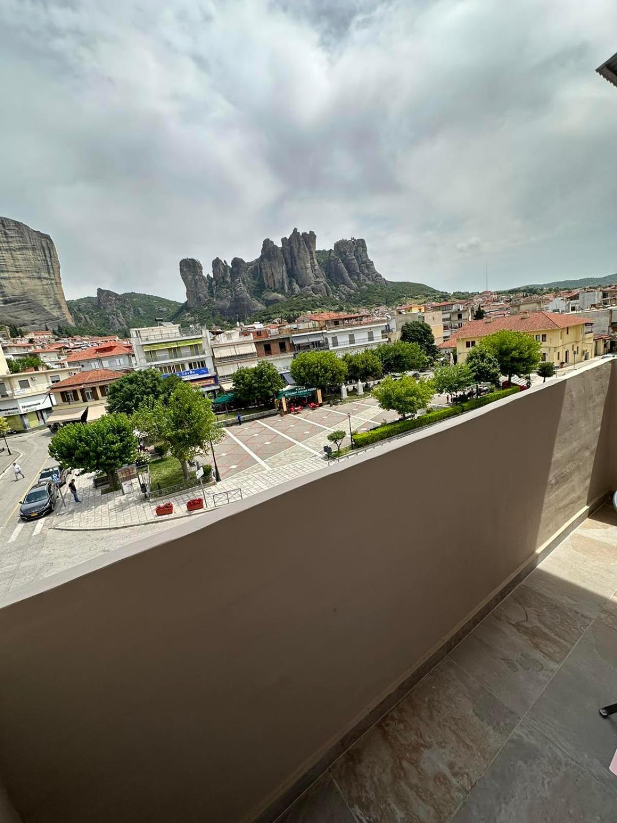 Meteora Gold And Glass Kalampáka Dış mekan fotoğraf